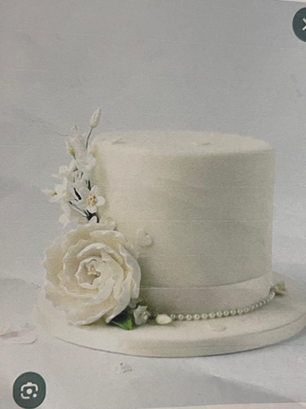 Torta para boda con rosa