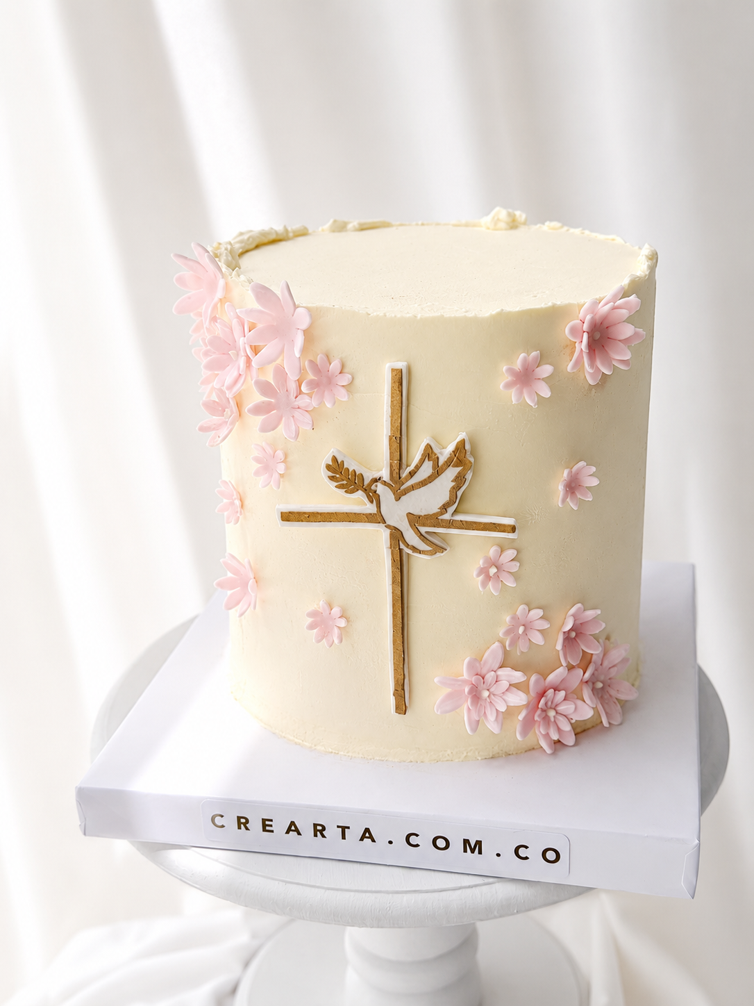 Torta Primera comunion en crema Rosada 