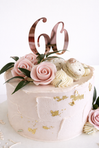 Torta Rosa pastel con flores 