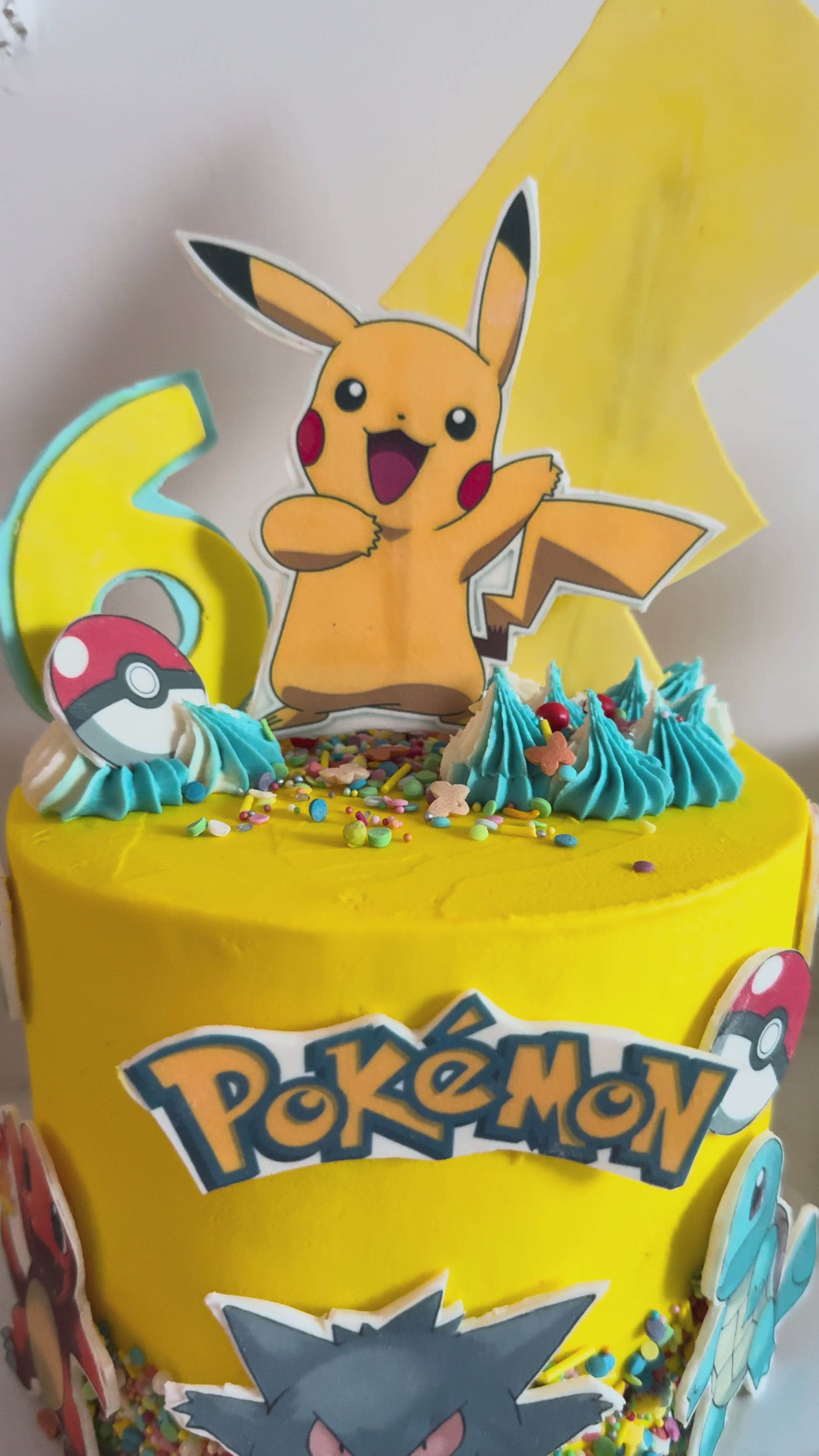 Torta Pikachu en crema
