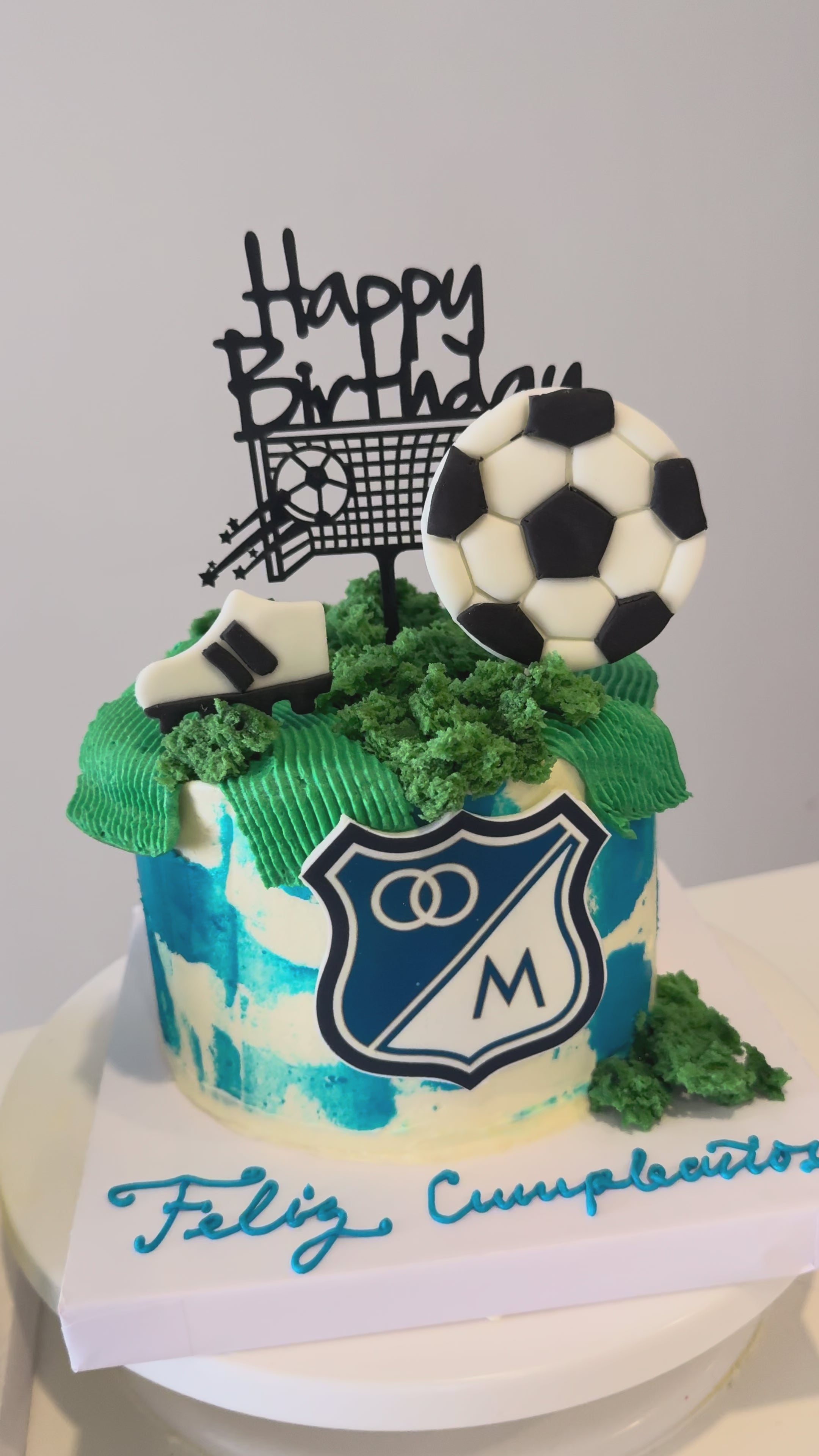 Torta futbol en crema Luis Diaz Bogotá