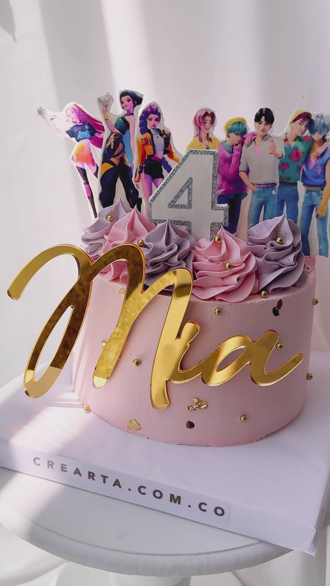 Torta K-Pop Rosada con Topper Bogotá