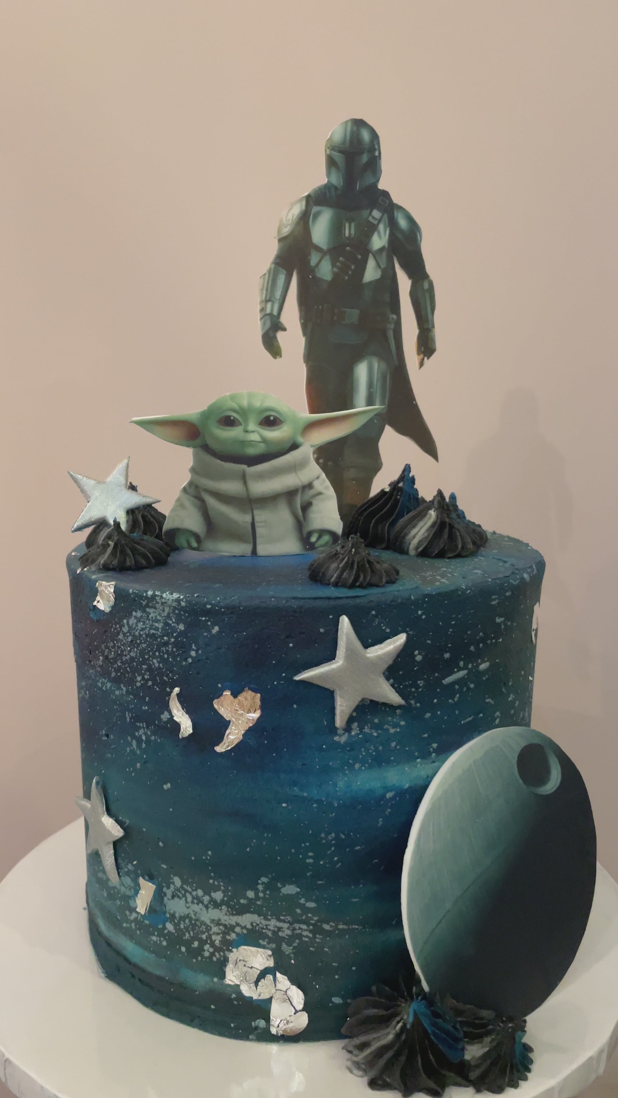 Torta Mandalorian crema